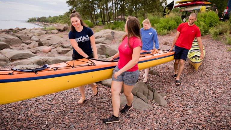Ϲ students on a Lake Superior Kayaking adenture.